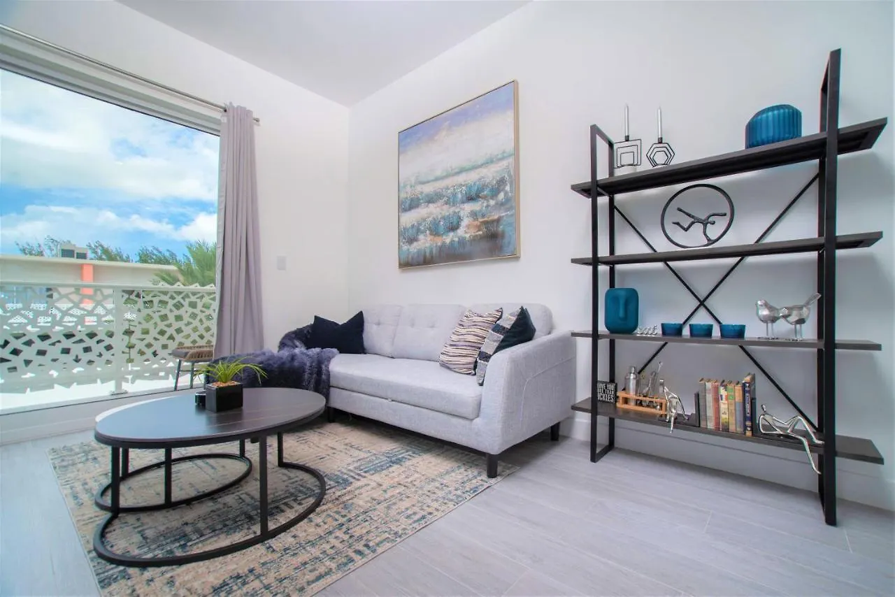 Cayman Luxury Rentals At The Grove West Bay Lägenhet