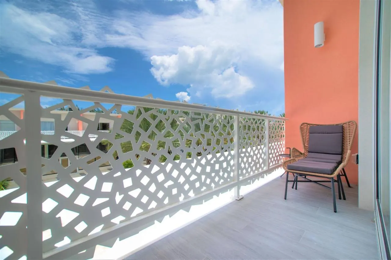 Lägenhet Cayman Luxury Rentals At The Grove West Bay