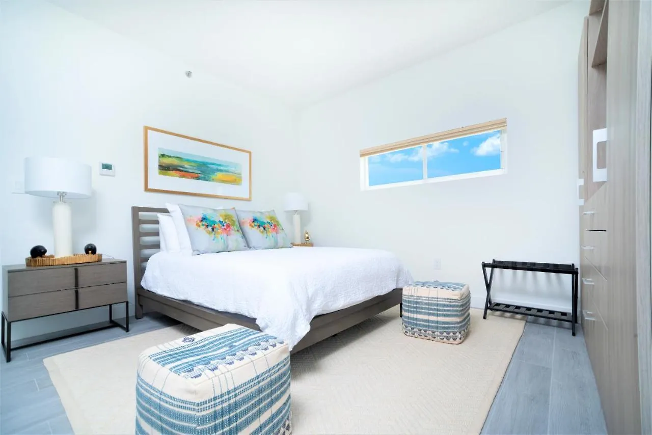 Lägenhet Cayman Luxury Rentals At The Grove West Bay