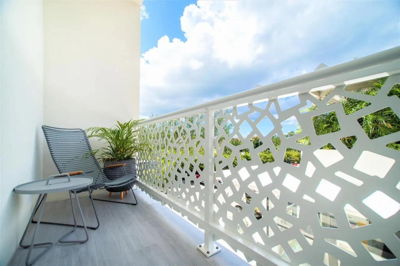 Cayman Luxury Rentals At The Grove West Bay Caymanöarna