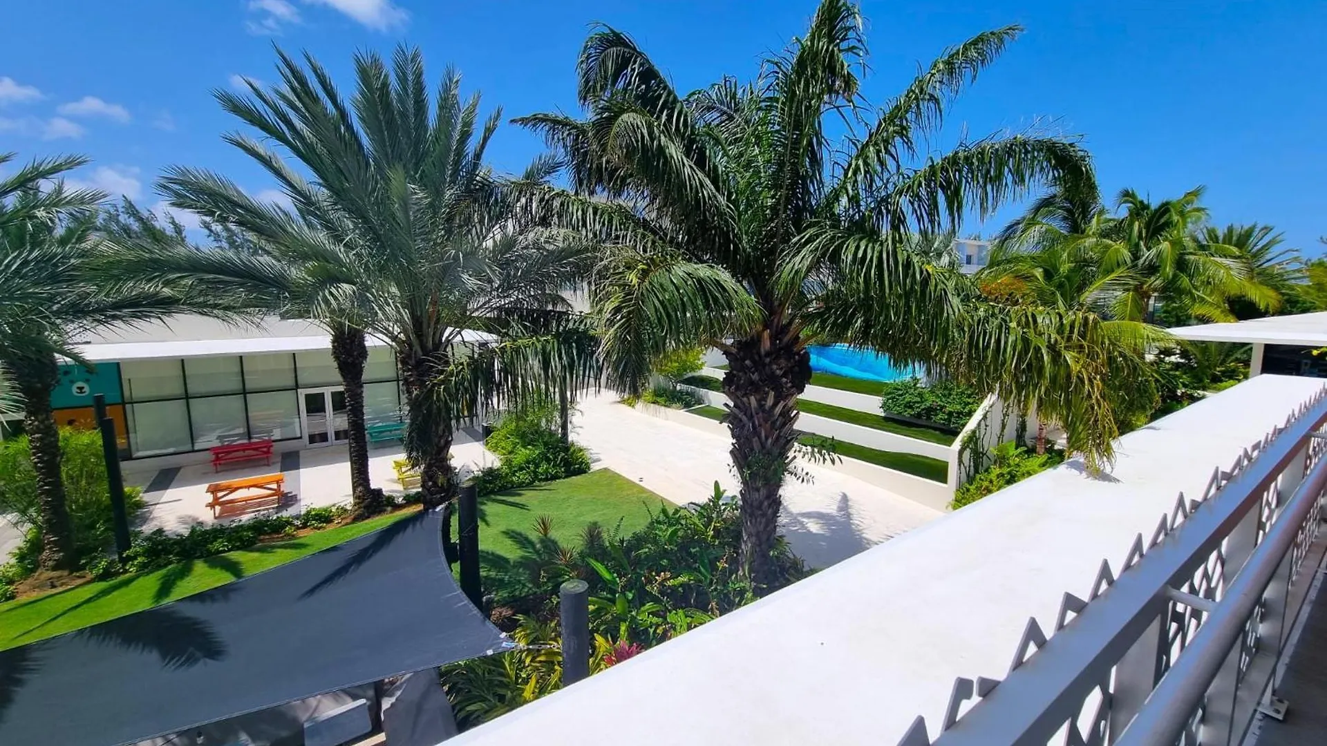 Lägenhet Cayman Luxury Rentals At The Grove West Bay