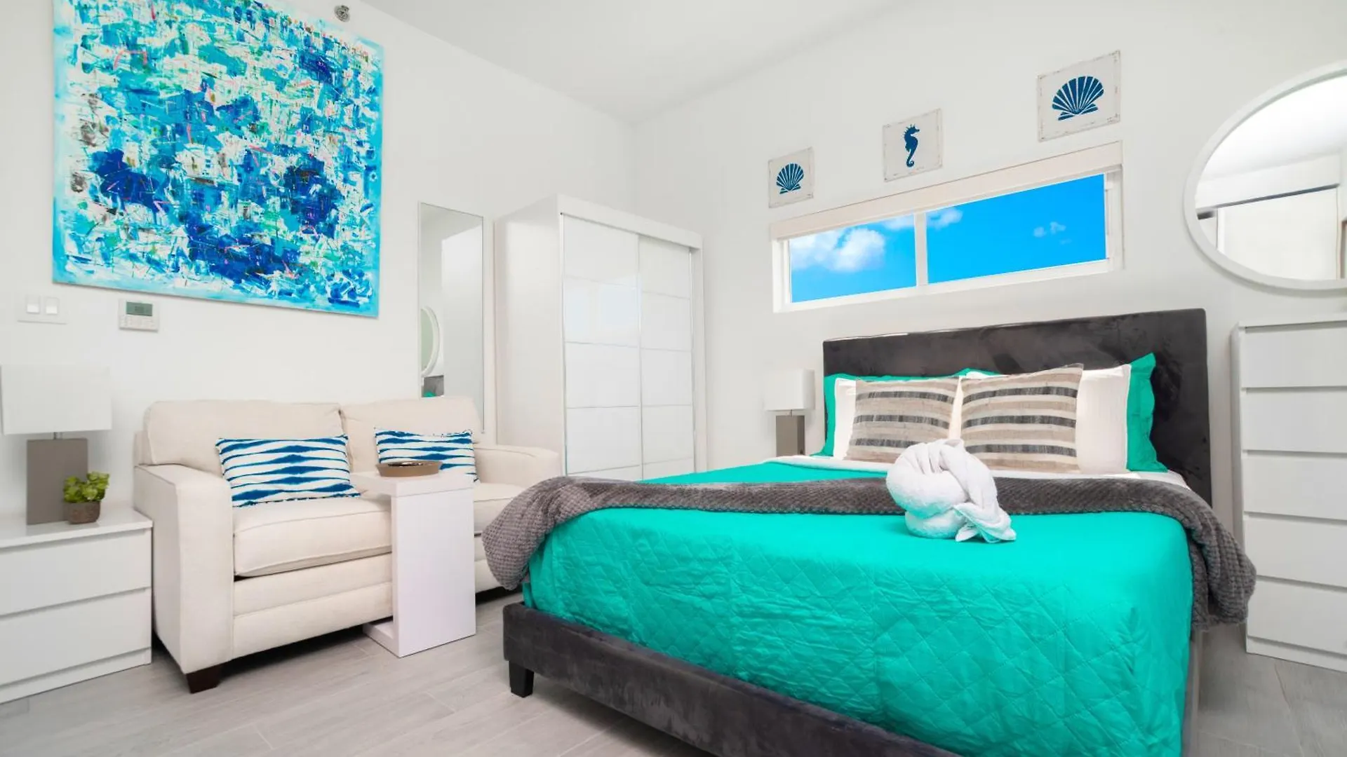 Lägenhet Cayman Luxury Rentals At The Grove West Bay